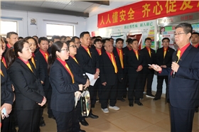 【宇虹顏料全體職工大會】技術領先，人才制勝