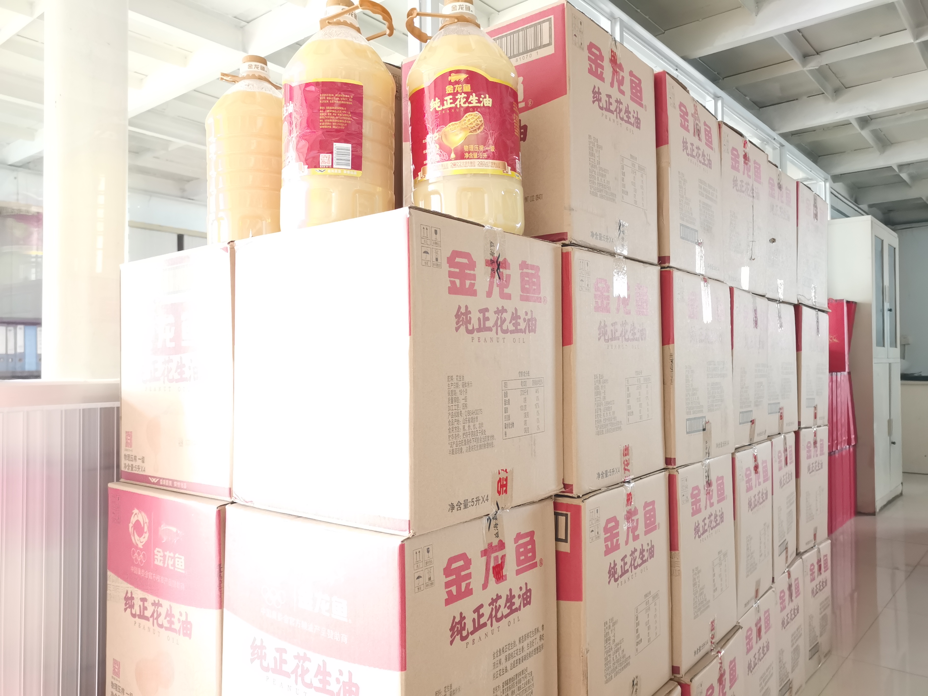 迎新春、賀新年，宇虹顏料發(fā)放春節(jié)暖心福利！